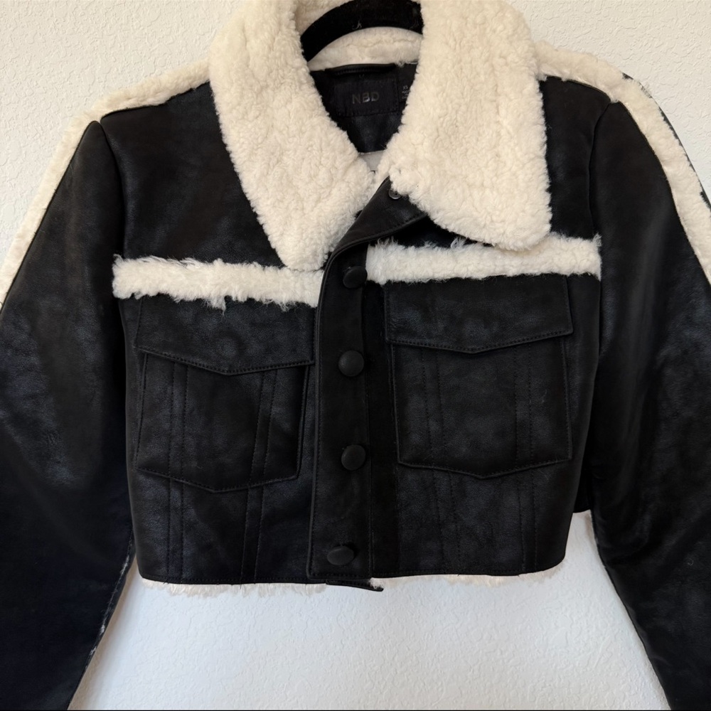 Nbd Black Shearling Cropped Jacket - image 5